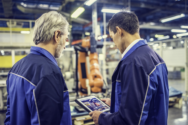 End User Advantages Two Operators Using MiniMES4.0